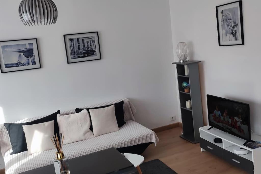 Апартаменты Quartier Des Emailleurs-T4 Avec Balcon Et Garage Лимож Экстерьер фото